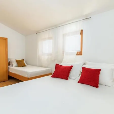 Manda - One Bedroom With Terrace A2