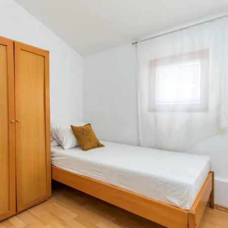 Apartmán Manda - One Bedroom With Terrace A2 Fažana
