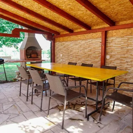 Manda - One Bedroom With Terrace A2 * Fažana