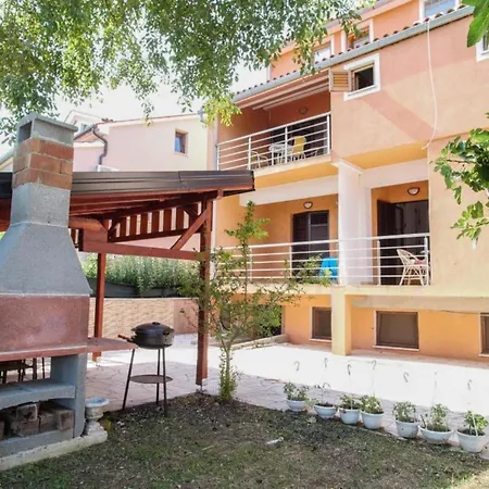 Manda - One Bedroom With Terrace A2 Valbandon