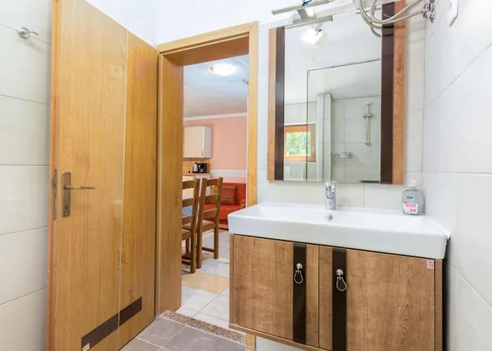 Appartement Manda - One Bedroom With Terrace A2