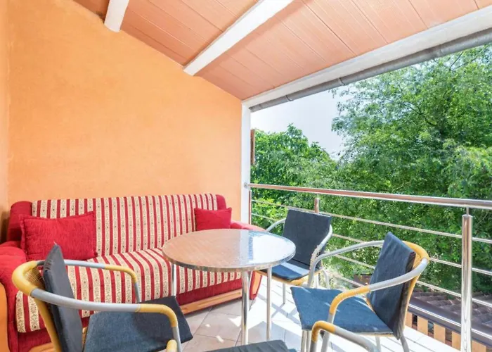 Manda - One Bedroom With Terrace A2 *